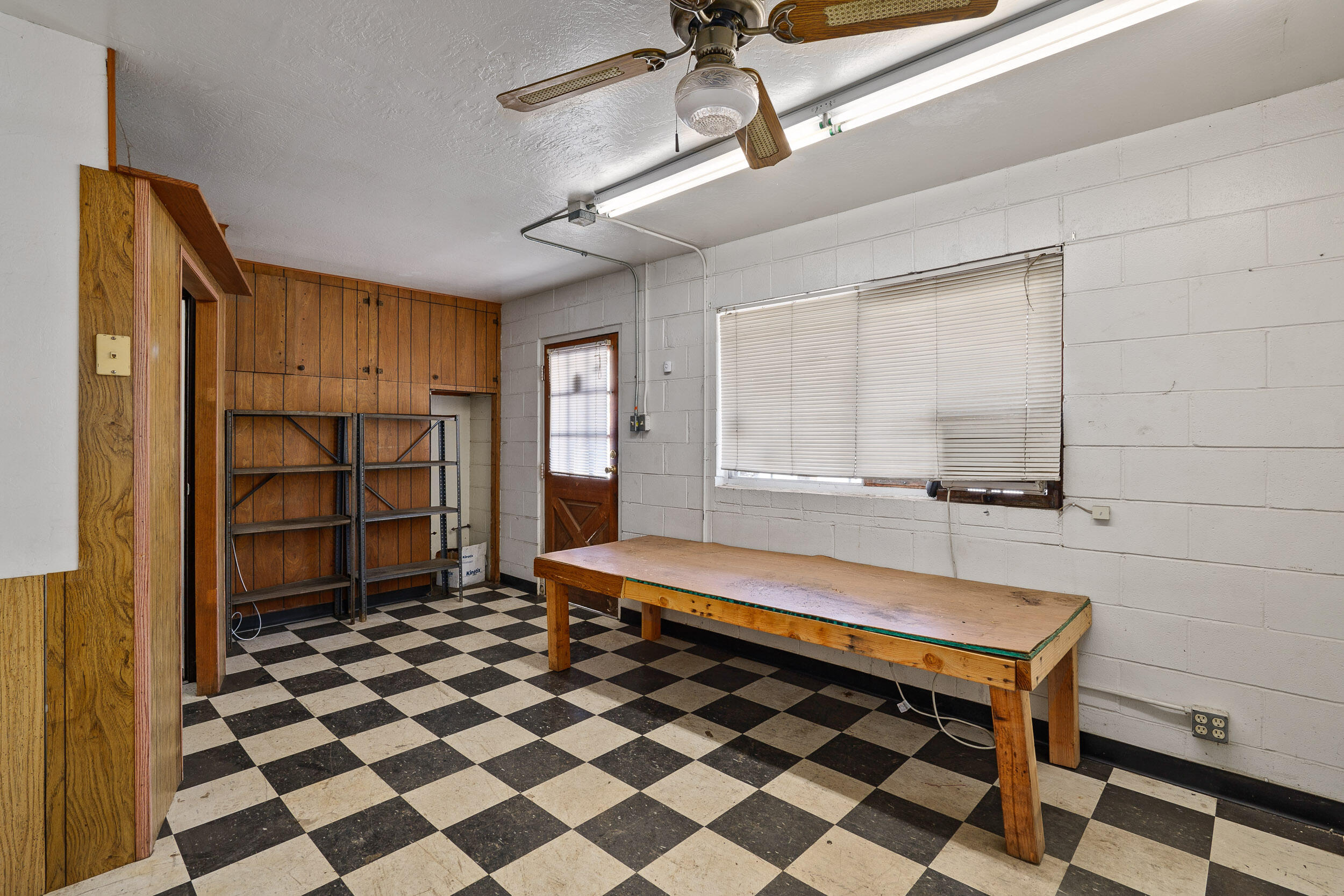 Cave Junction - Commercial Sale