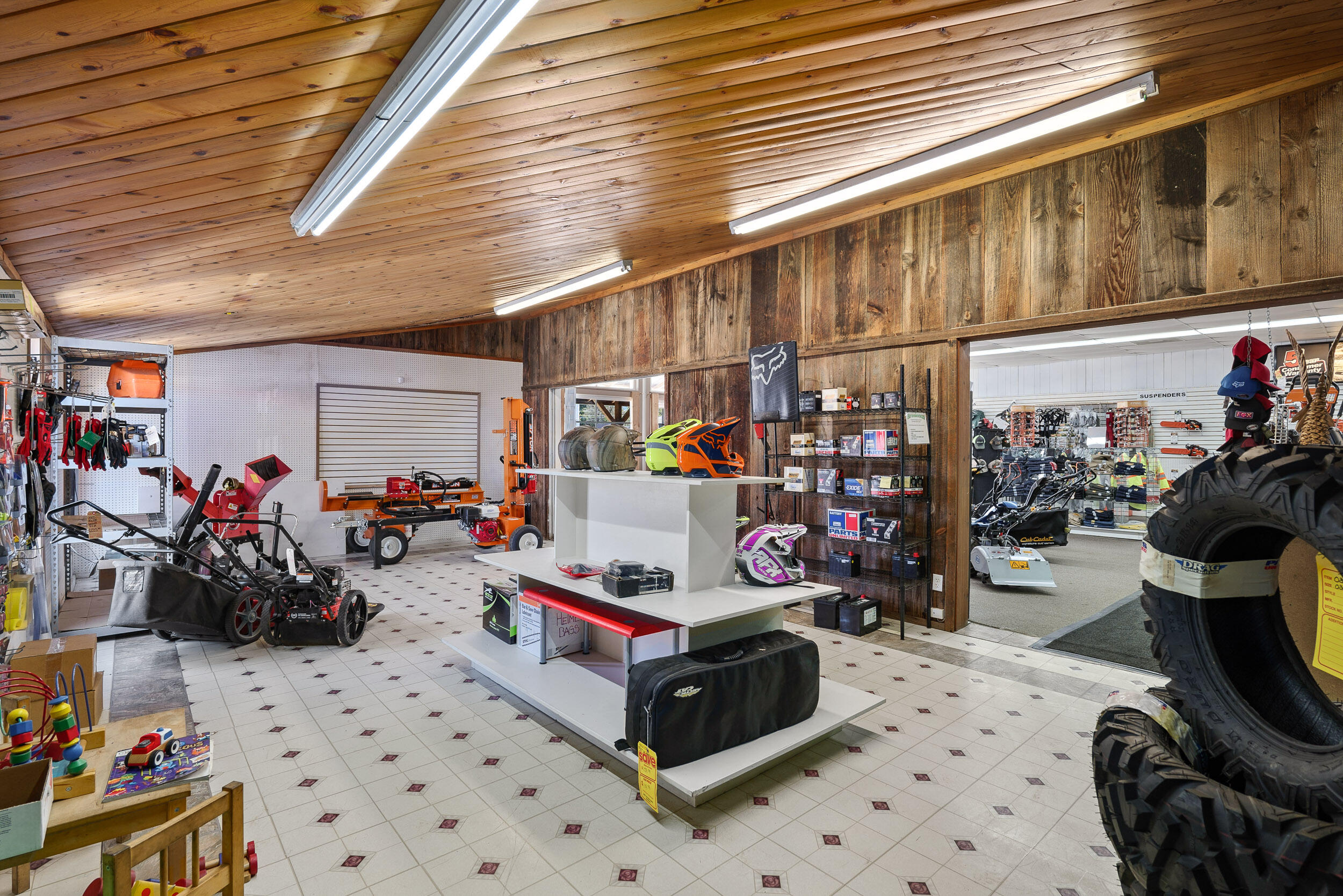 Cave Junction - Commercial Sale