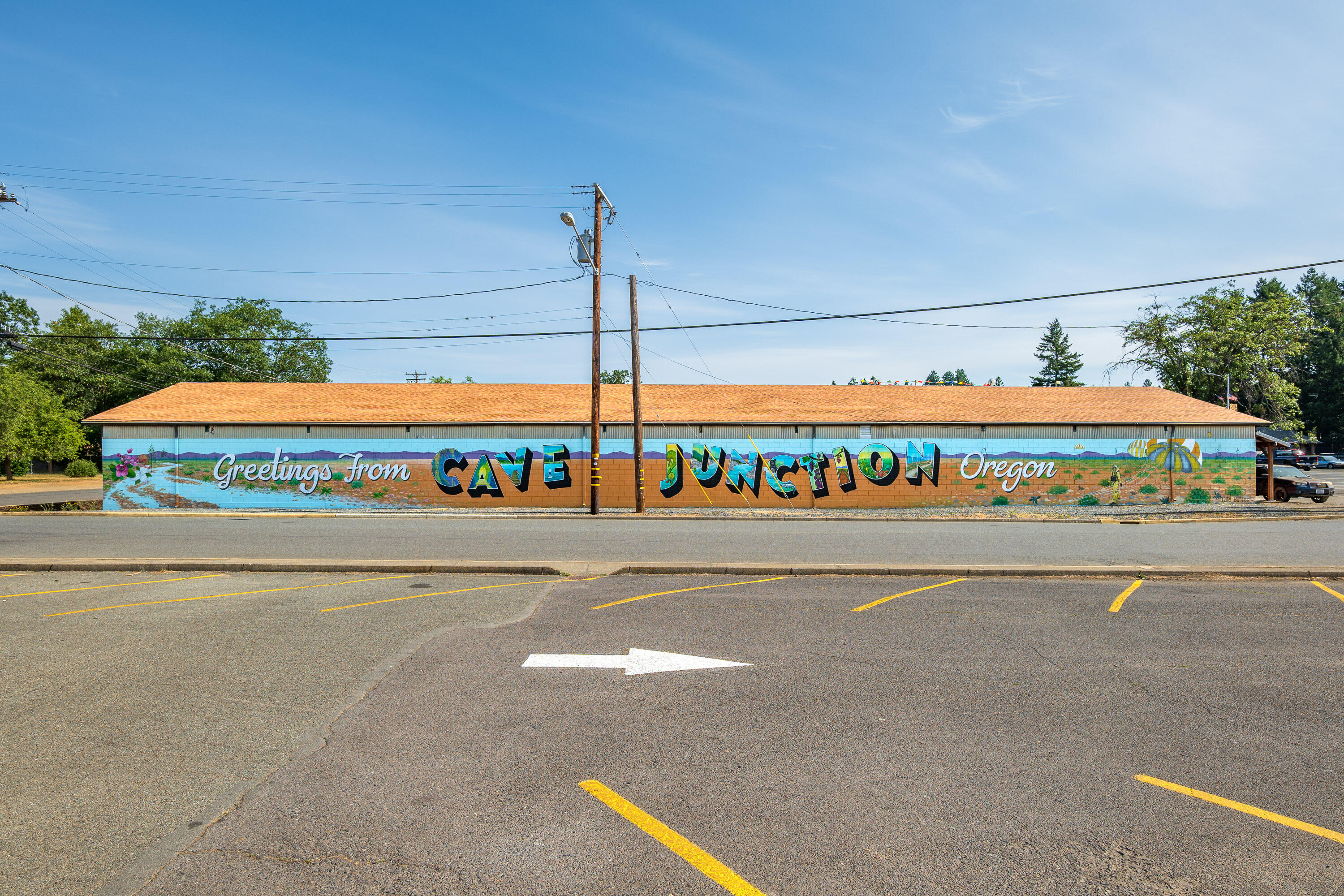 Cave Junction - Commercial Sale