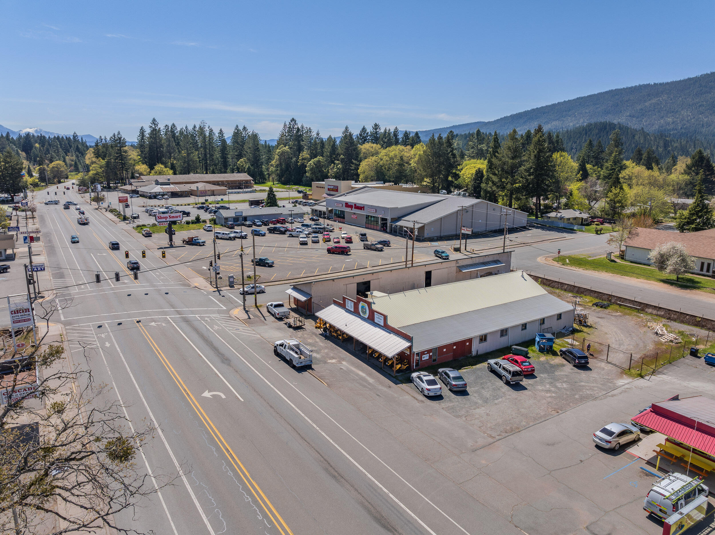 Cave Junction - Commercial Sale