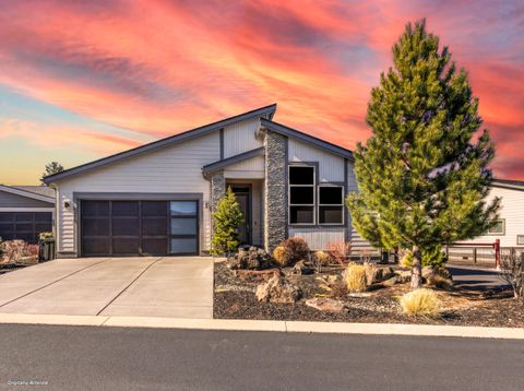 2565 NW Rippling River Court Bend OR 97703