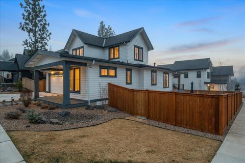 Tiny photo for 62637 Mt Hood Drive, Bend, OR 97703 (MLS # 220214982)