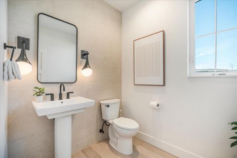 Tiny photo for 62637 Mt Hood Drive, Bend, OR 97703 (MLS # 220214982)