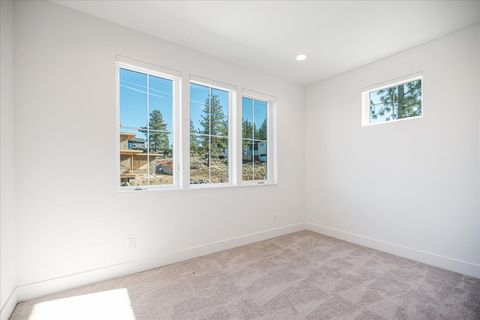 Tiny photo for 62637 Mt Hood Drive, Bend, OR 97703 (MLS # 220214982)