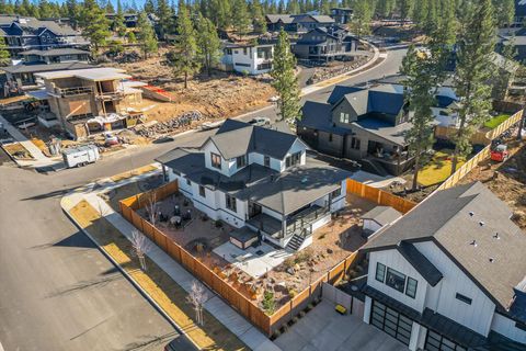 Tiny photo for 62637 Mt Hood Drive, Bend, OR 97703 (MLS # 220214982)