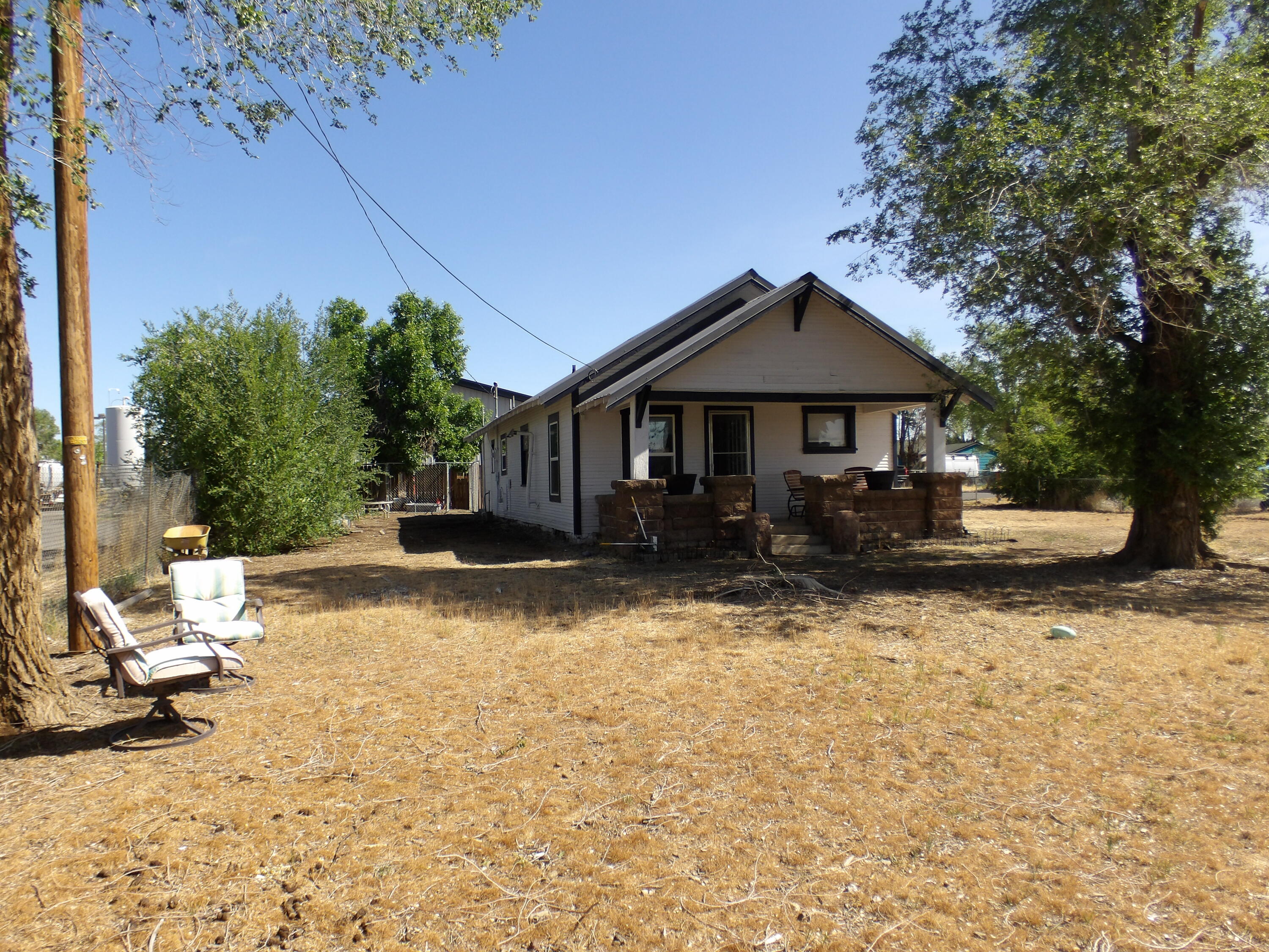 411 SE Evergreen Avenue