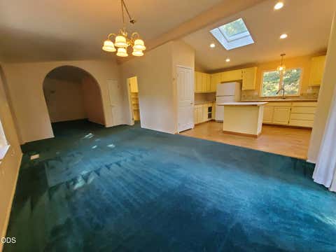 Tiny photo for 862 Autumn Lane, Glendale, OR 97442 (MLS # 220227053)