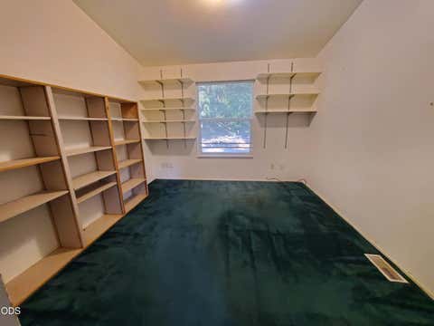 Tiny photo for 862 Autumn Lane, Glendale, OR 97442 (MLS # 220227053)