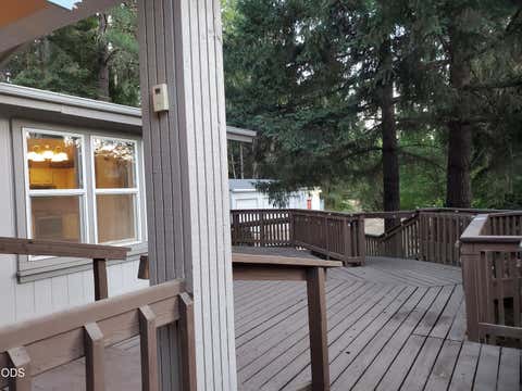 Tiny photo for 862 Autumn Lane, Glendale, OR 97442 (MLS # 220227053)