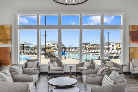 Tiny photo for 3859 NE Oakside Loop, Bend, OR 97701 (MLS # 220214916)