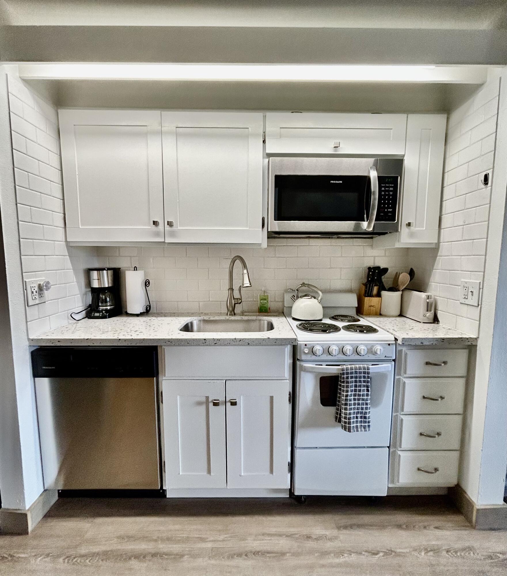 18575 SW Century Drive SW # 812