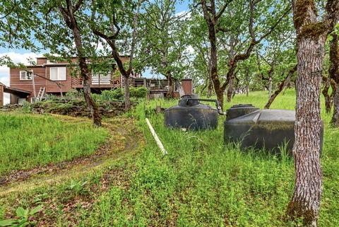 Tiny photo for 4343 Pioneer Road, Medford, OR 97501 (MLS # 220221297)