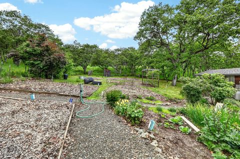 Tiny photo for 4343 Pioneer Road, Medford, OR 97501 (MLS # 220221297)