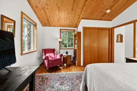 Tiny photo for 4343 Pioneer Road, Medford, OR 97501 (MLS # 220221297)