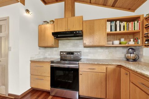 Tiny photo for 4343 Pioneer Road, Medford, OR 97501 (MLS # 220221297)