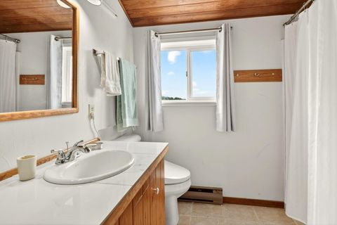 Tiny photo for 4343 Pioneer Road, Medford, OR 97501 (MLS # 220221297)