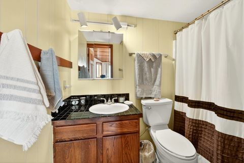 Tiny photo for 4343 Pioneer Road, Medford, OR 97501 (MLS # 220221297)