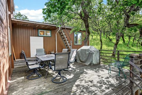 Tiny photo for 4343 Pioneer Road, Medford, OR 97501 (MLS # 220221297)