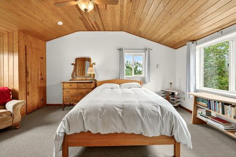 Tiny photo for 4343 Pioneer Road, Medford, OR 97501 (MLS # 220221297)