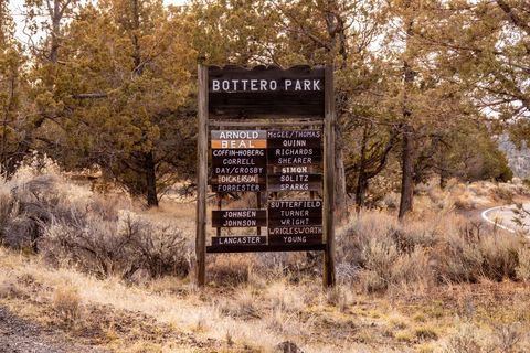 Tiny photo for TL 1700 SE Vista Loop, Prineville, OR 97754 (MLS # 220213171)