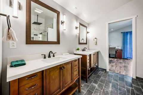 Tiny photo for 4235 Highland Avenue, Grants Pass, OR 97526 (MLS # 220220220)