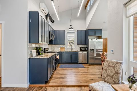 Tiny photo for 4235 Highland Avenue, Grants Pass, OR 97526 (MLS # 220220220)