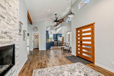 Tiny photo for 4235 Highland Avenue, Grants Pass, OR 97526 (MLS # 220220220)