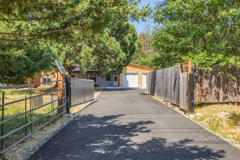 Tiny photo for 4235 Highland Avenue, Grants Pass, OR 97526 (MLS # 220220220)
