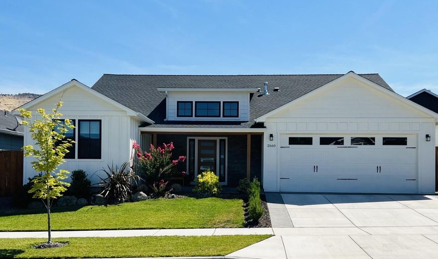 Stunning Cedar Landing home built in 2020, single-level 2213 sqft, 4 bedroom, 2.5 Baths, open and spacious with split floor plan. The light and bright great room offers built-in cabinets, gas fireplace and coffered ceiling w/ceiling fan. Great for entertaining the kitchen features an eat-in island, walk-in pantry, gas range, quartz countertops and stainless steel appliances. The large primary suite offers a double vanity, soaking tub, walk-in tile shower and walk-in closet. Hardwood laminate and tile. The black trimmed double paned windows are a beautiful touch to this classy home. 
Fully landscaped. Call for a tour today!