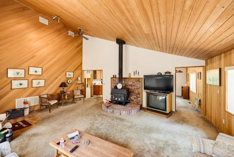 Tiny photo for 690 Thornbrook Drive, Merlin, OR 97532 (MLS # 220226635)