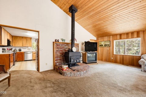 Tiny photo for 690 Thornbrook Drive, Merlin, OR 97532 (MLS # 220226635)