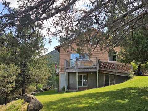 Tiny photo for 12261 Overland Drive, Klamath Falls, OR 97603 (MLS # 220221188)