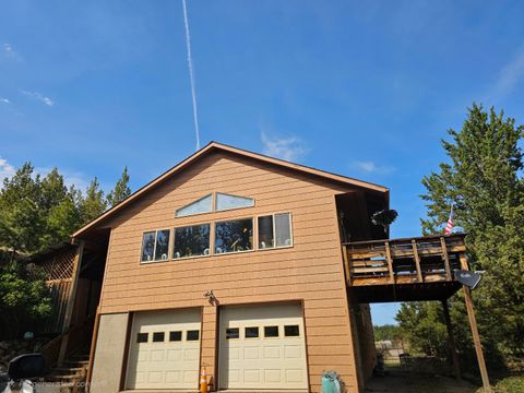 Tiny photo for 12261 Overland Drive, Klamath Falls, OR 97603 (MLS # 220221188)