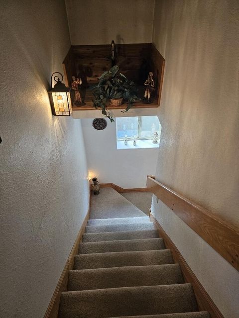 Tiny photo for 12261 Overland Drive, Klamath Falls, OR 97603 (MLS # 220221188)