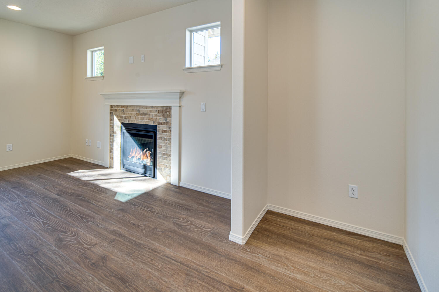 Pine Landing - Residential