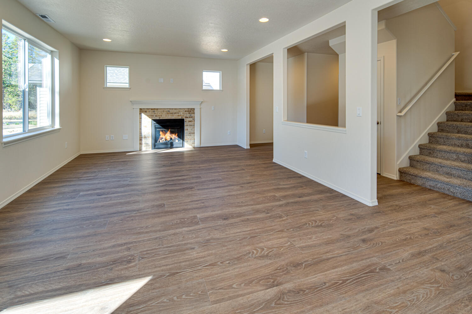 Pine Landing - Residential