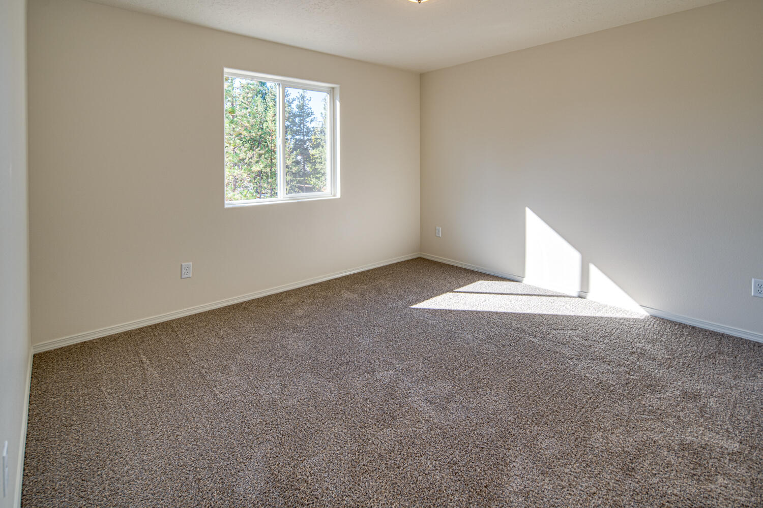 Pine Landing - Residential