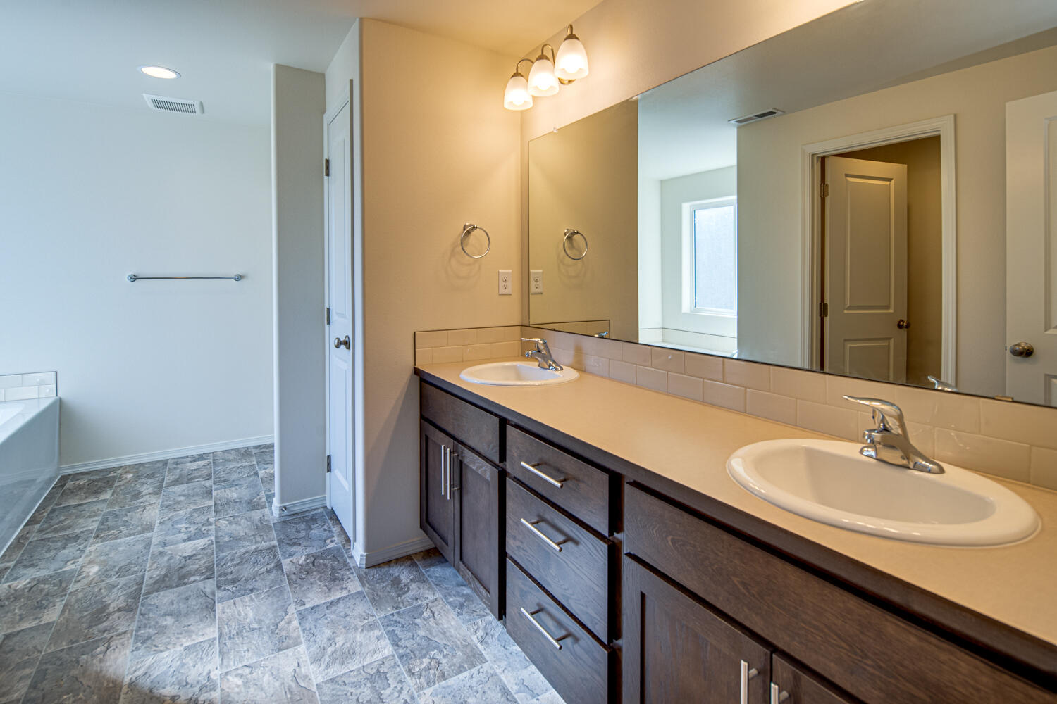 Pine Landing - Residential