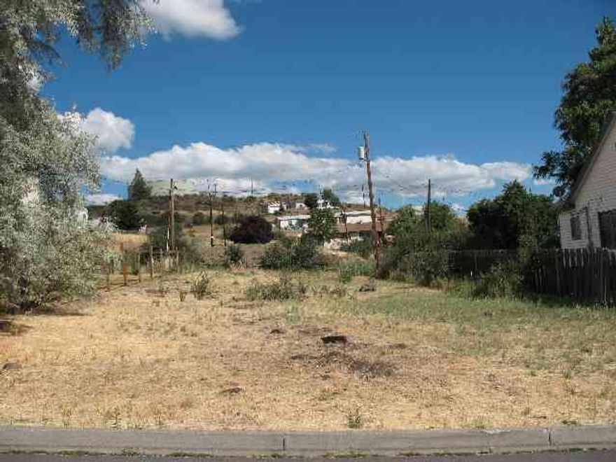 Nice City Lot Zoned Medium Density Next To Residential And Multi-family
