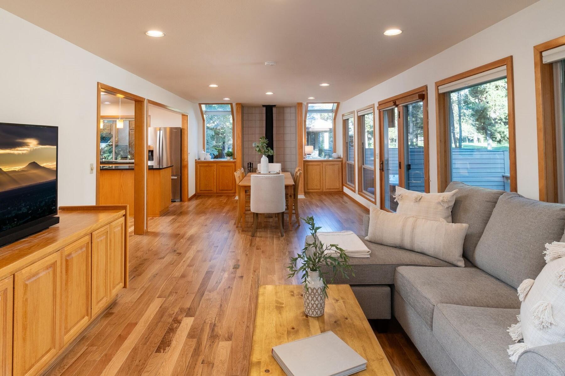 Fairway Point Villag - Residential