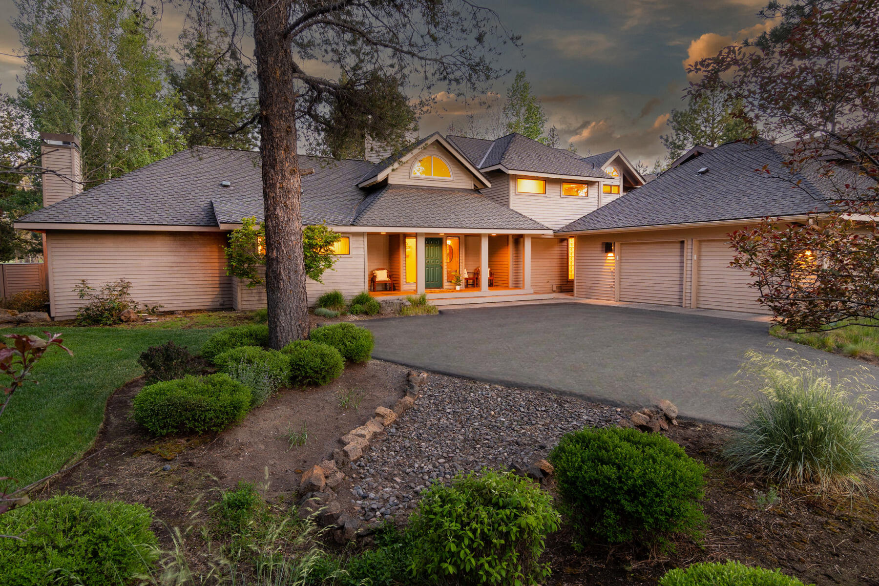 Fairway Point Villag - Residential