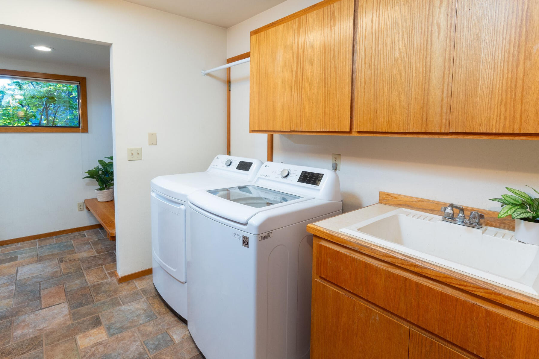 Fairway Point Villag - Residential