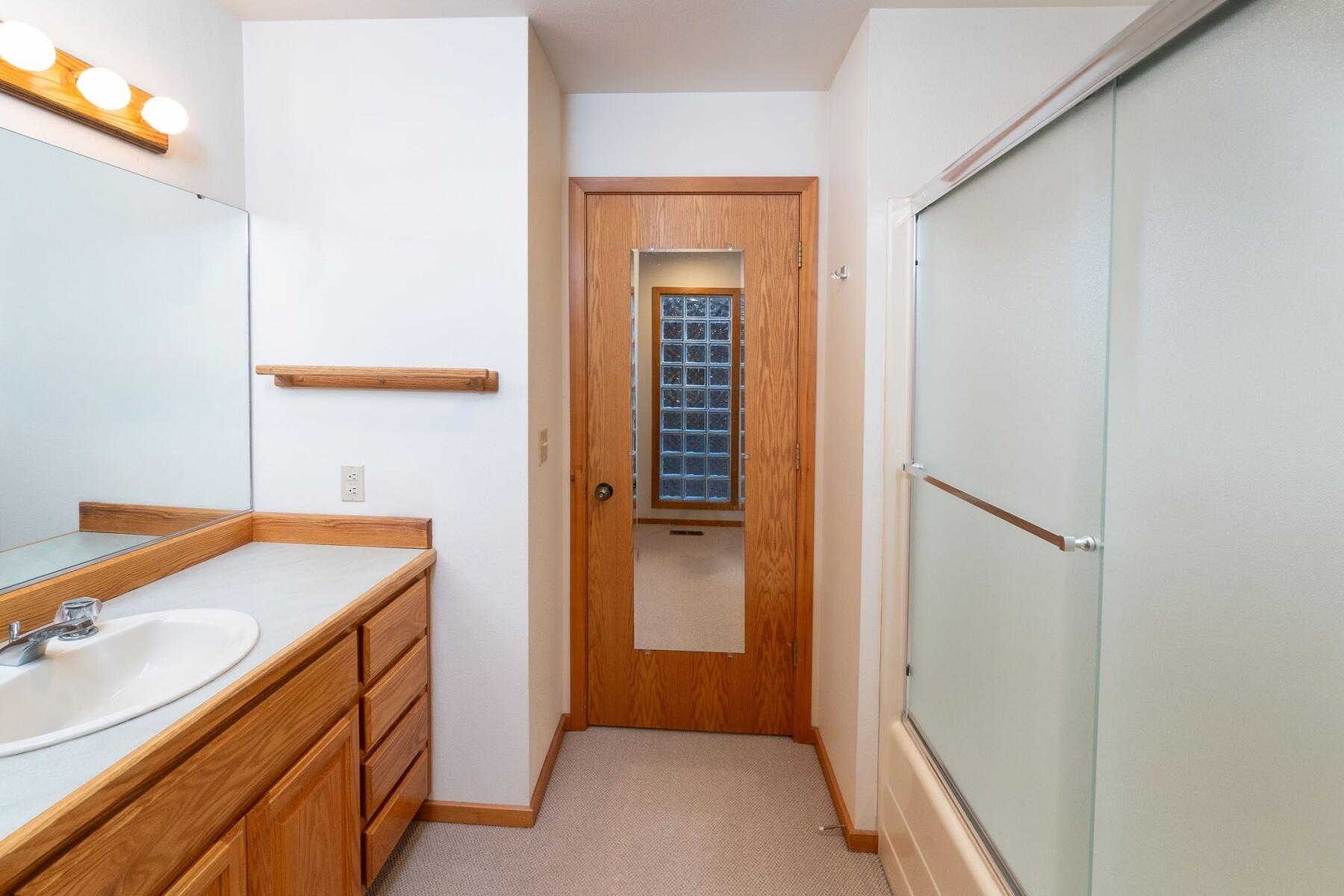 Fairway Point Villag - Residential