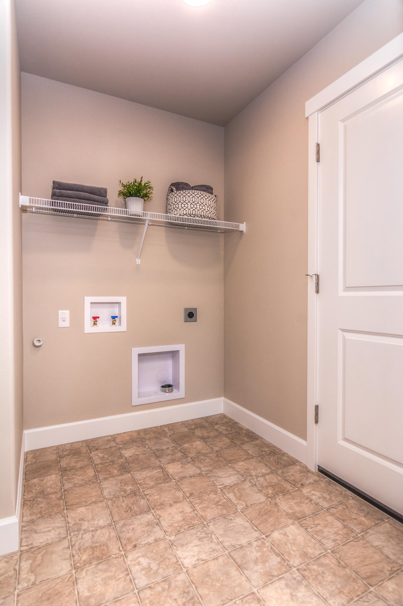 Dry Canyon - Residential