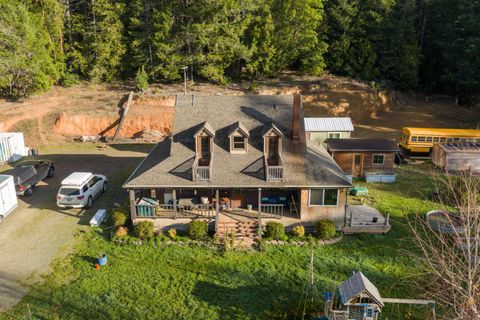 Tiny photo for 601 McMullen Creek Road, Selma, OR 97538 (MLS # 220212237)