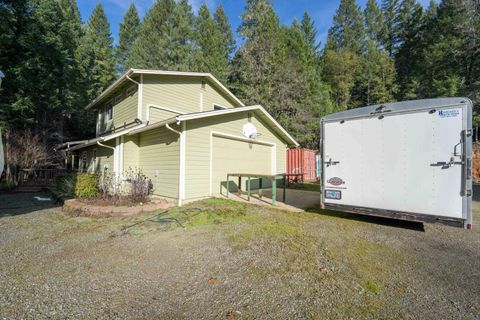 Tiny photo for 601 McMullen Creek Road, Selma, OR 97538 (MLS # 220212237)