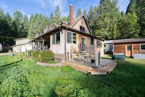 Tiny photo for 601 McMullen Creek Road, Selma, OR 97538 (MLS # 220212237)