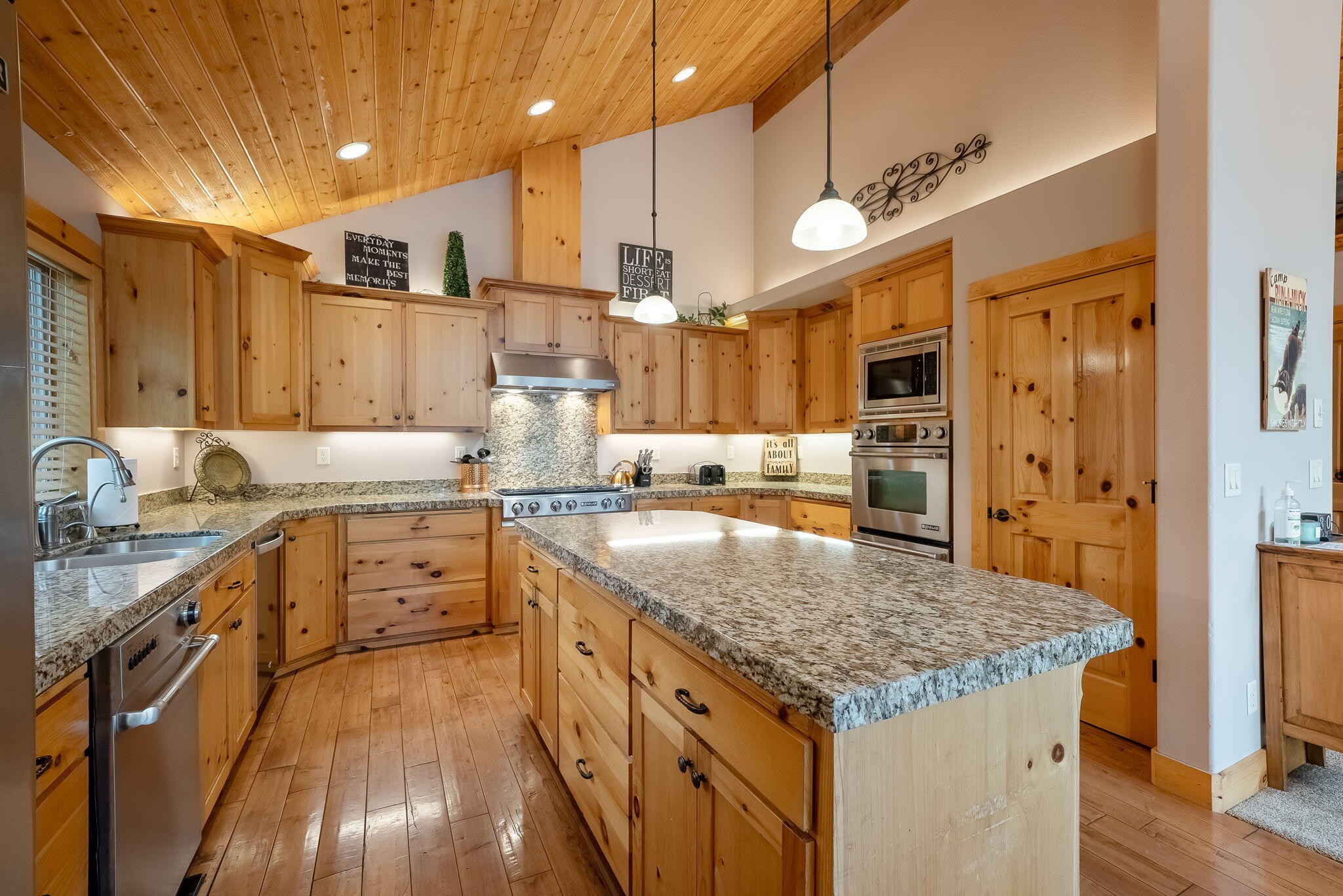 Fairway Point Villag - Residential