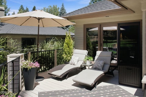 Tiny photo for 60733 Breckenridge Street, Bend, OR 97702 (MLS # 220227069)