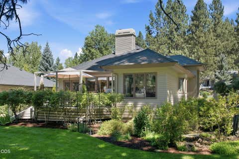 Tiny photo for 60733 Breckenridge Street, Bend, OR 97702 (MLS # 220227069)